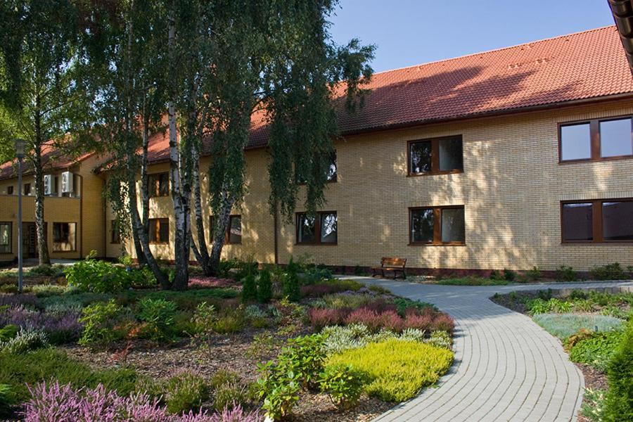 Отель Uroczysko Porszewice - Osrodek Konferencyjno-Rekolekcyjny Пабьянице Экстерьер фото