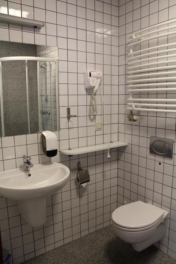 Отель Uroczysko Porszewice - Osrodek Konferencyjno-Rekolekcyjny Пабьянице Экстерьер фото